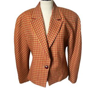 Elegant Houndstooth Blazer in Red and Yellow